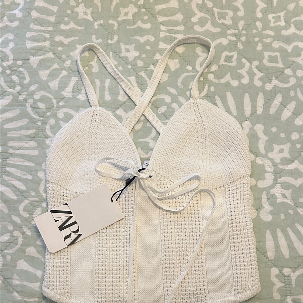 ZARA knit top. Small. New with tags!!